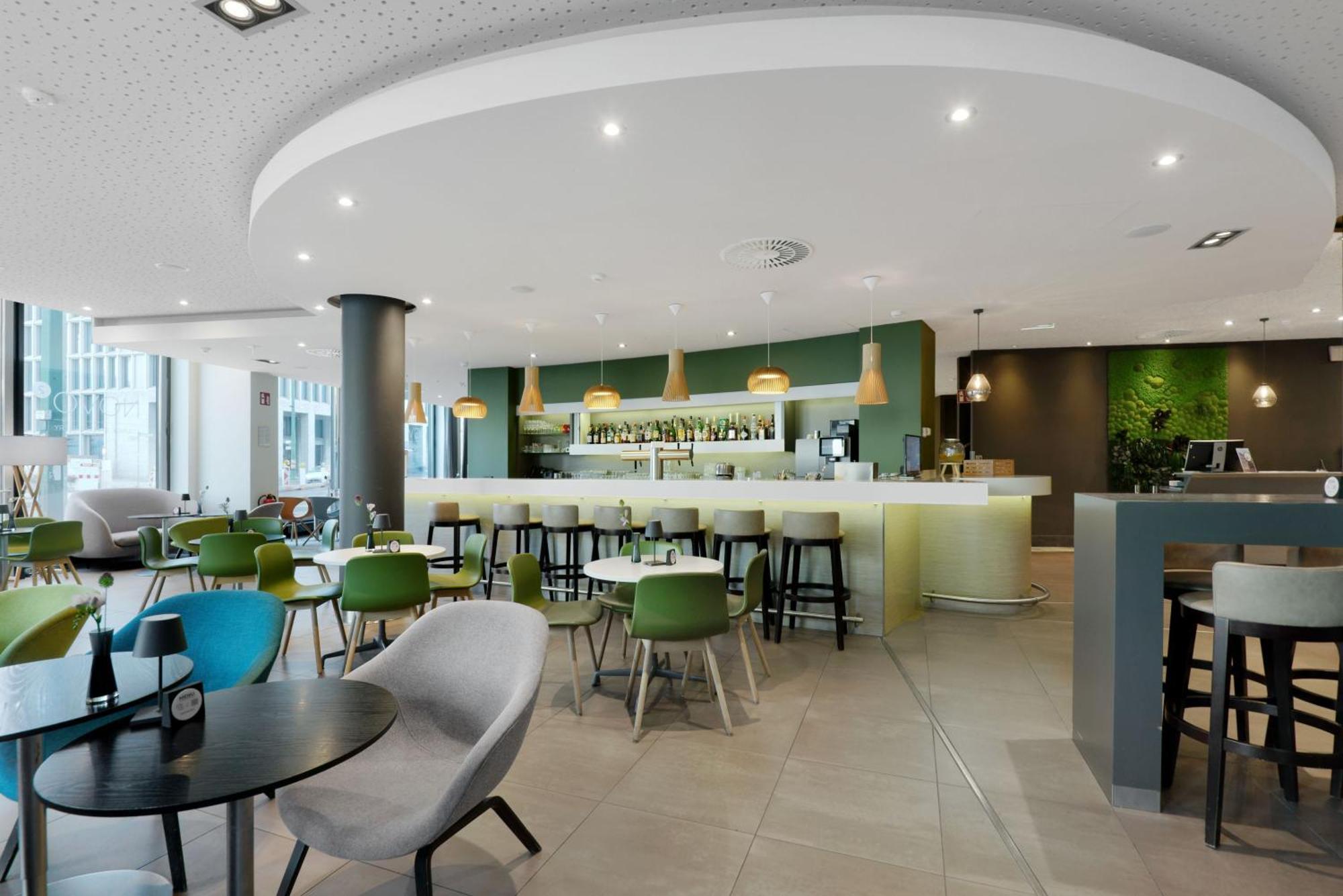 Novotel Berlin Mitte Esterno foto
