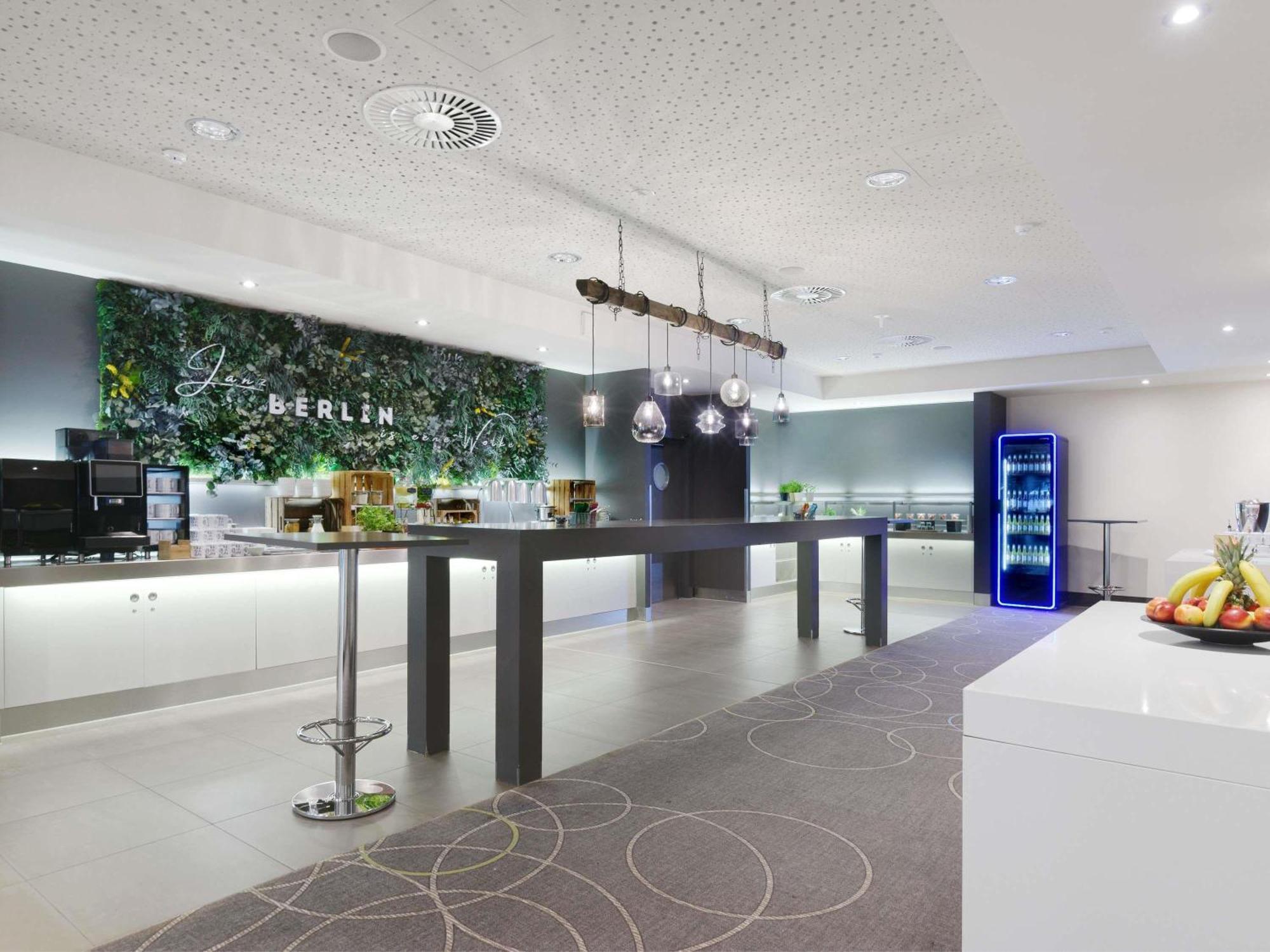Novotel Berlin Mitte Esterno foto