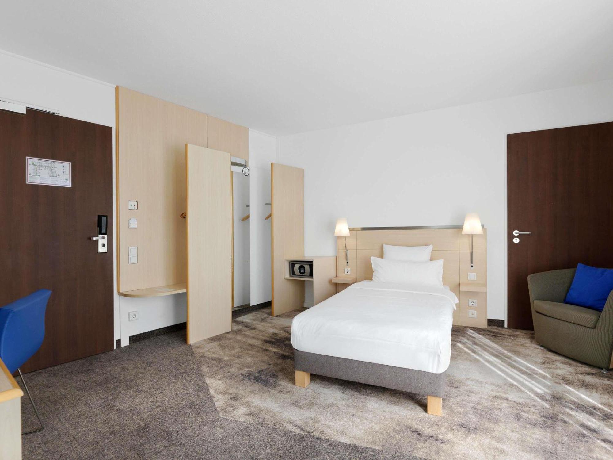 Novotel Berlin Mitte Esterno foto