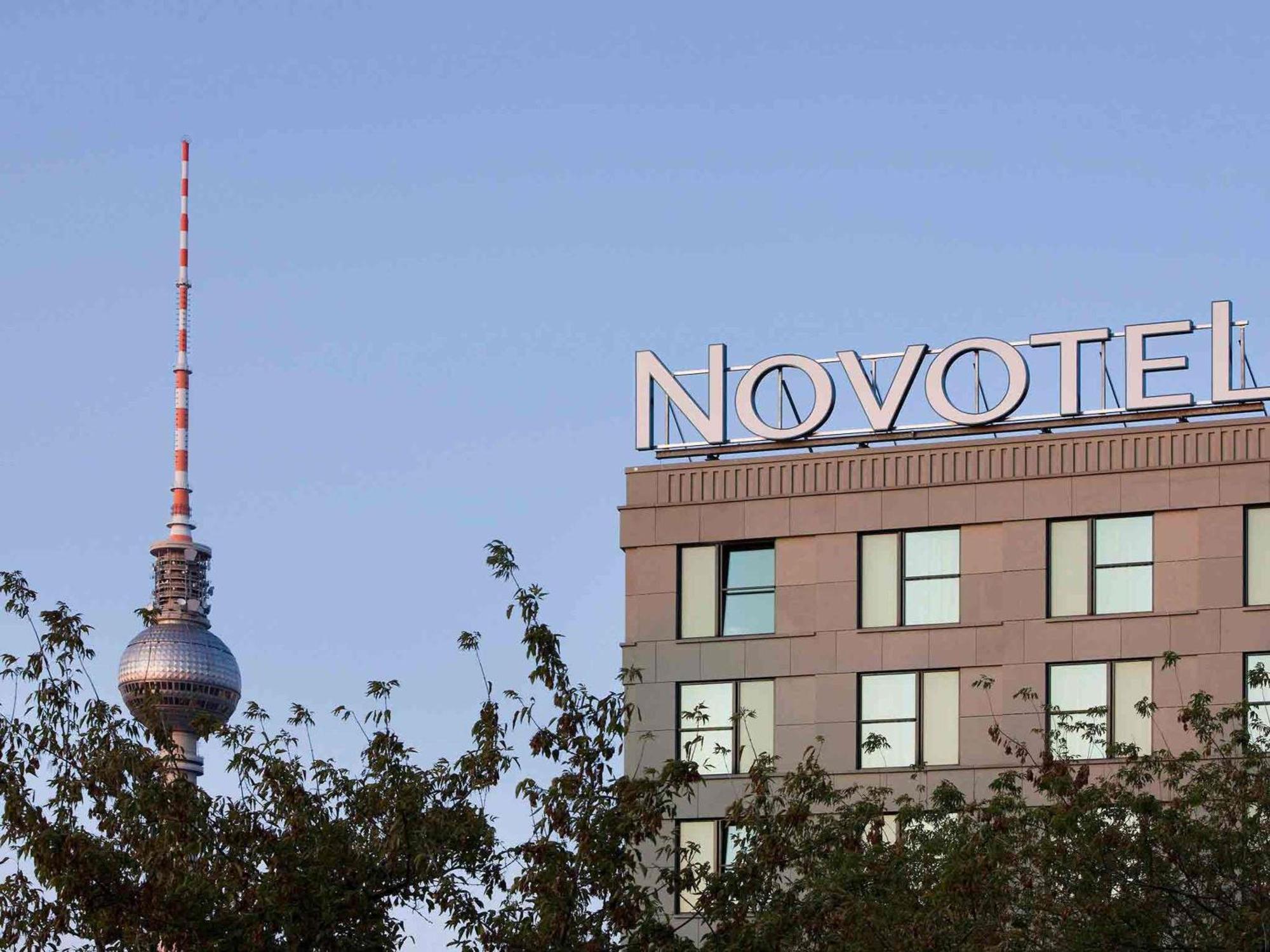 Novotel Berlin Mitte Esterno foto