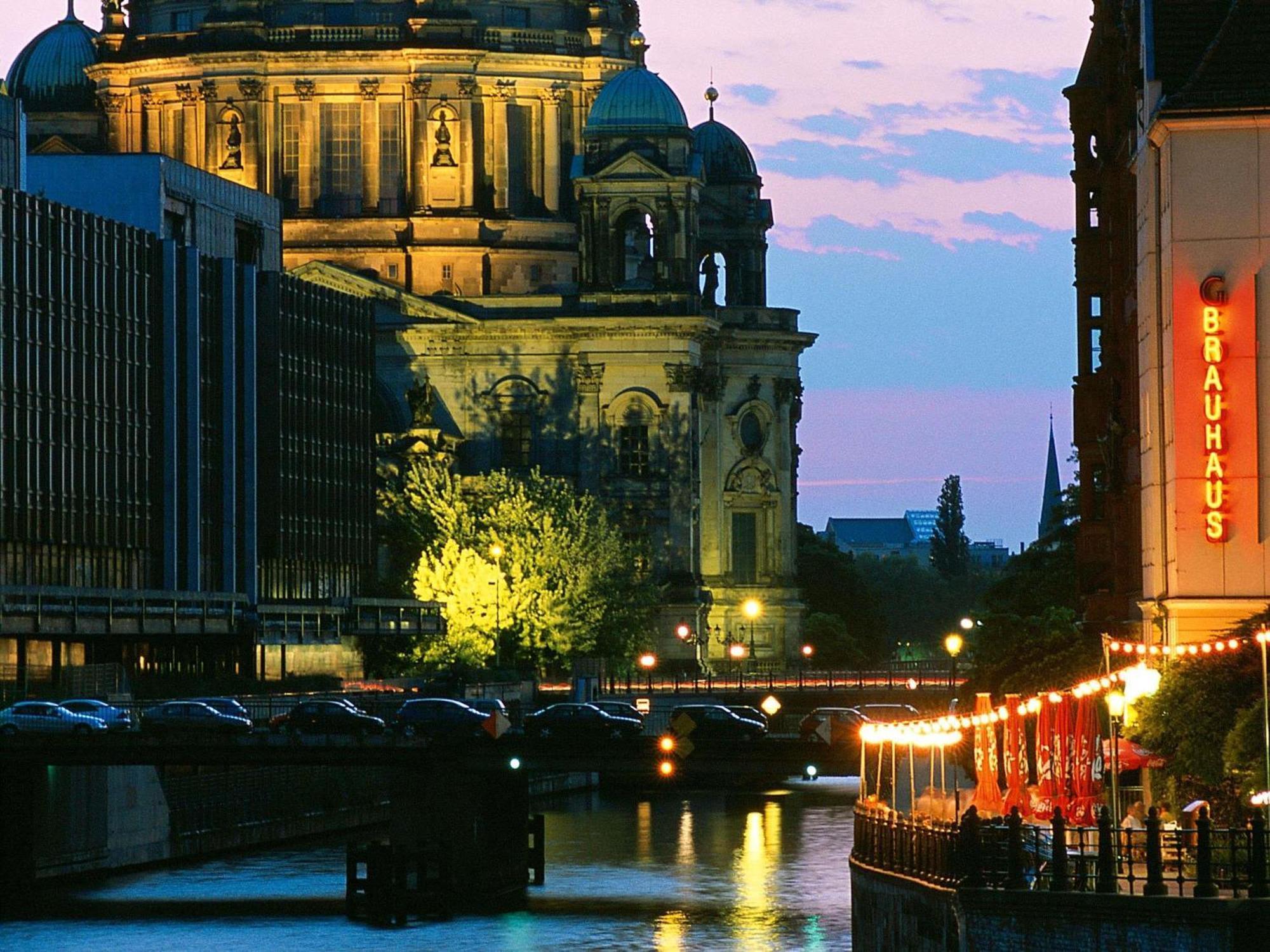 Novotel Berlin Mitte Esterno foto